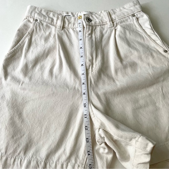 MANGO Regina Pleat Front High Rise Cotton Denim Short Cream - Picture 14 of 15